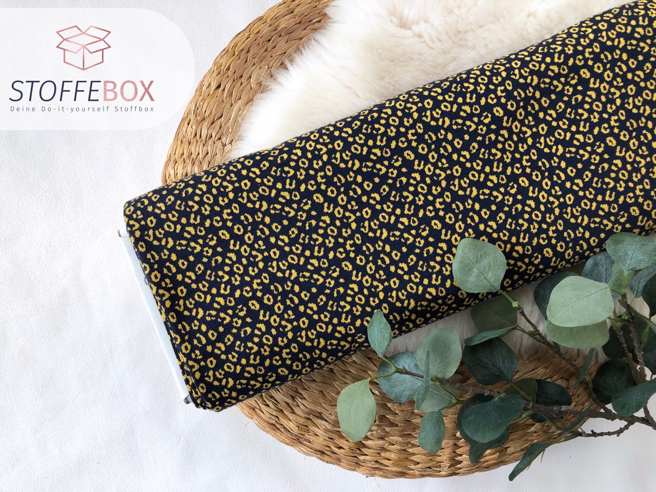 Reststück 70cm Jaquard Öko-Tex-100 - Leopard/Animalprint (nachtblau/senfgelb)