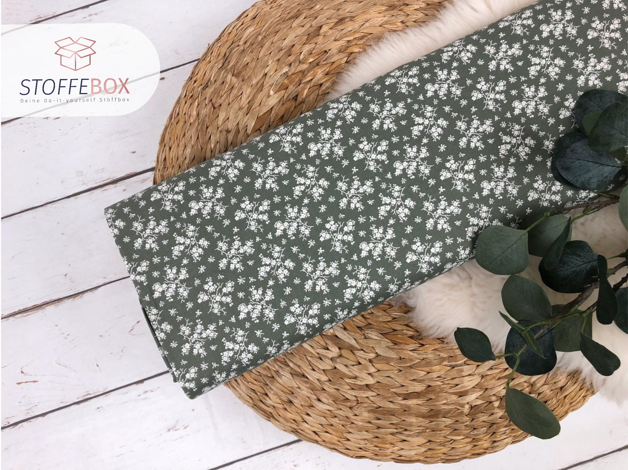 Webware / Baumwolle Öko-Tex-100 - mini Blumenranken (olivgrün)