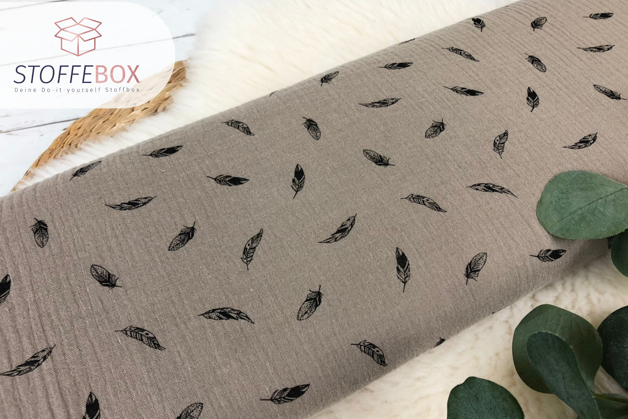 Reststück 40cm Musselin Stoff / Double Gauze - Federn in taupe Öko-Tex 100