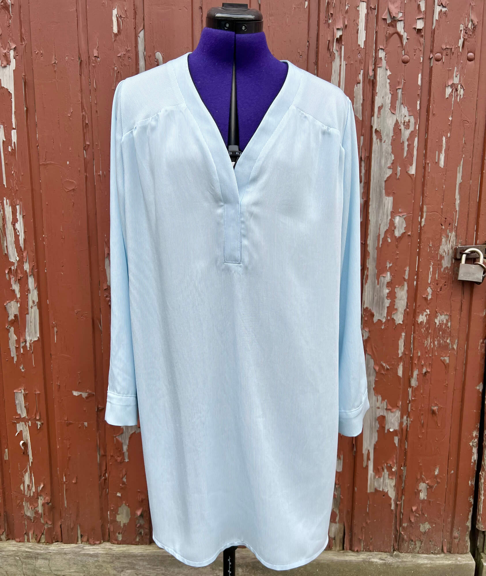 Tragebild vom Schnittmuster Fadenkaefer für Damen Bluse Cleo
