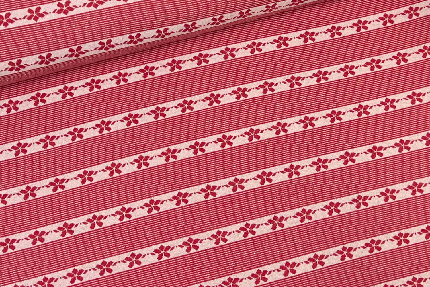 Fibre Mood 19 Thea und Jules - Jacquard Stoff Strickware abstrakte Blumen in rot- Öko Tex 100 – Bild 4