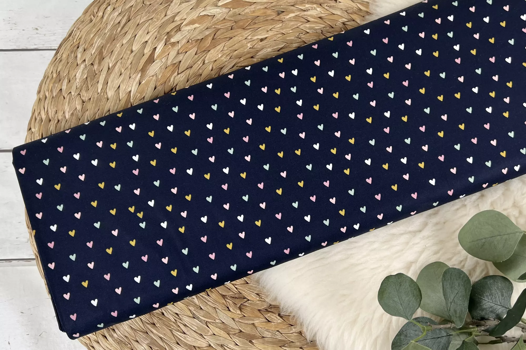 Reststück 35cm Baumwollstoff Popeline Webware – bunte Herzen in dunkelblau - Öko-Tex-100 – Bild 2