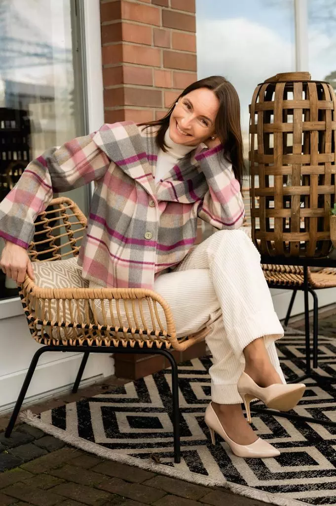 Tragebild Jacke aus Mantelstoff mit tartan Karo Muster in altrosa