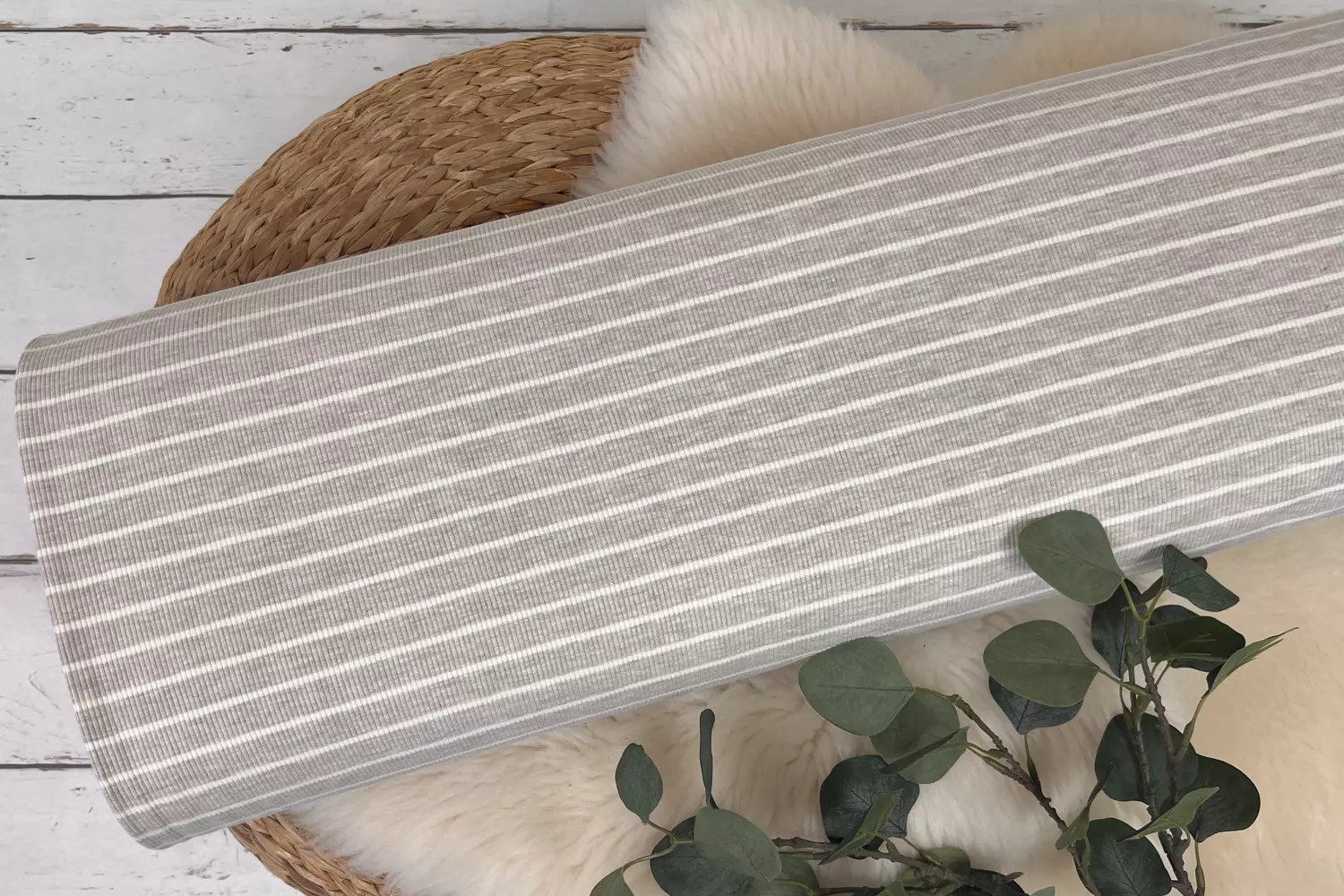 Ripp Jersey mit schmalen Streifen in beige meliert
