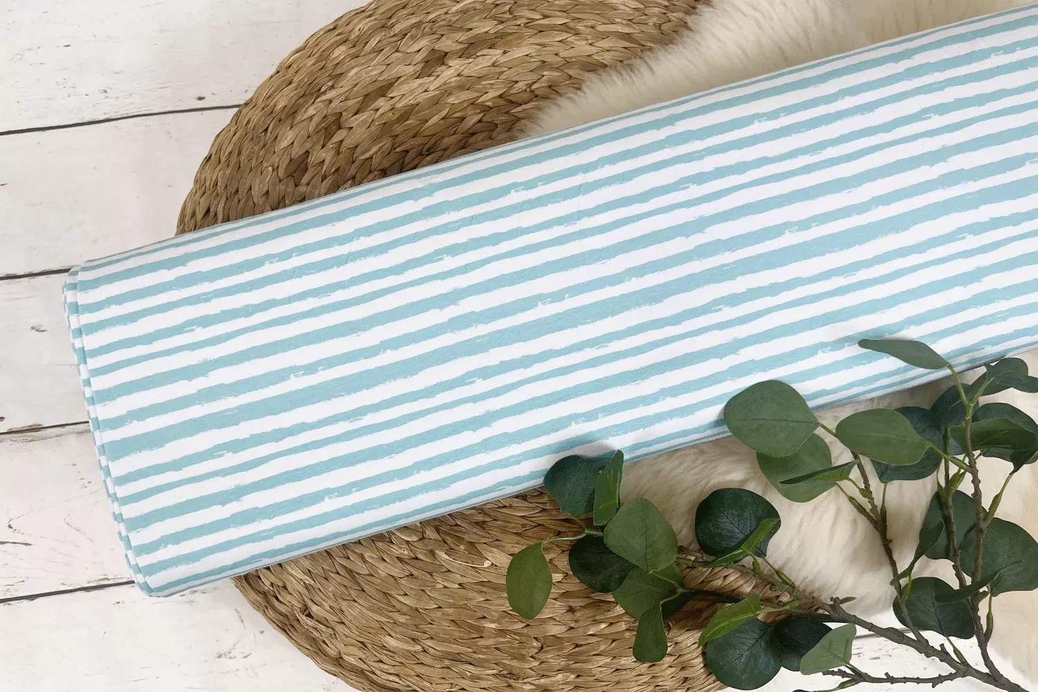 Baumwolljersey mit mint, weiß gestreiften vintage Streifen