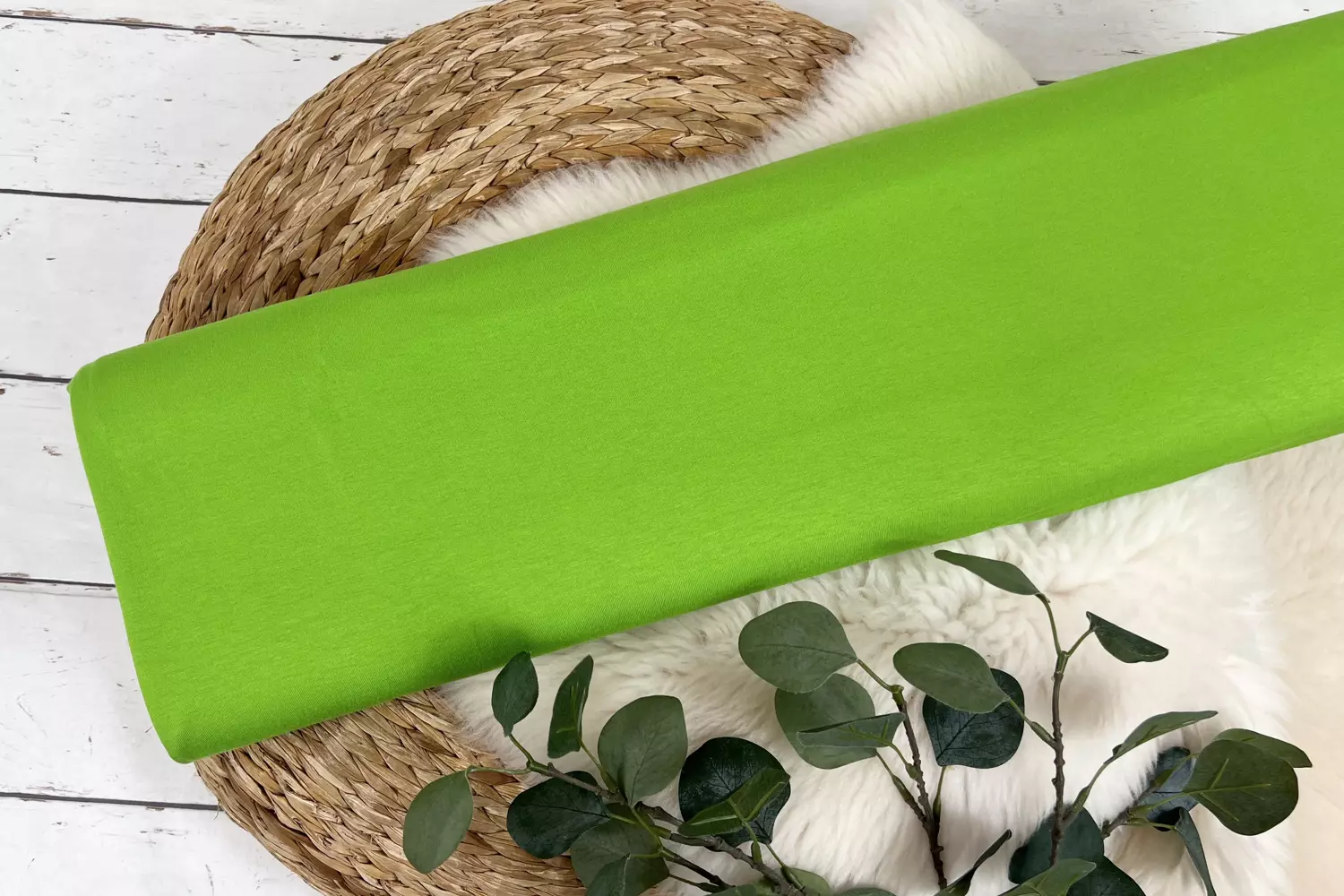 elastischer Viskosejersey Stoff in uni Farbe kiwi
