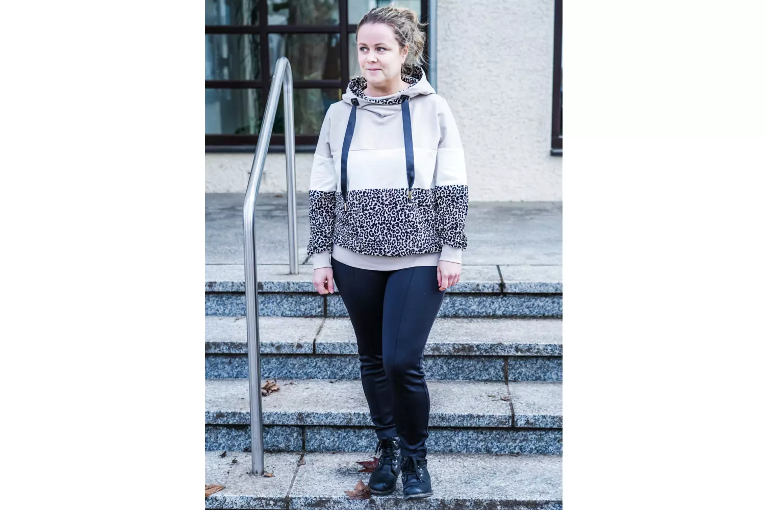 Papierschnittmuster Fadenkäfer Hoodie Toni Damen – Bild 4