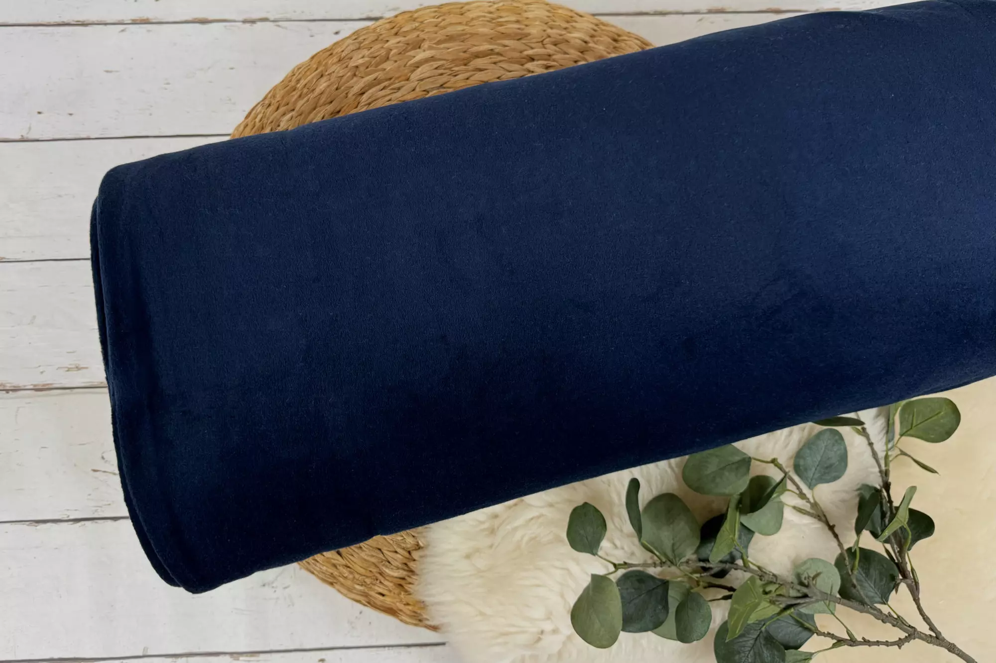 Kuschelweicher Baumwollfleece Stoff in der Uni Farbe dunkelblau