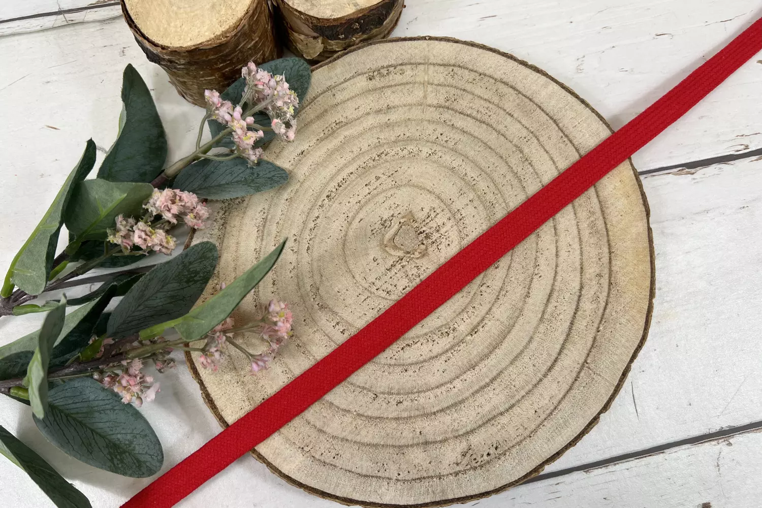 Flachkordel aus Baumwolle mit einer Breite von 17mm in der Uni Farbe rot