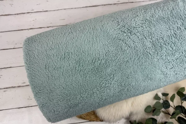 kuschelig warmer Teddystoff aus Baumwoll in Uni mint