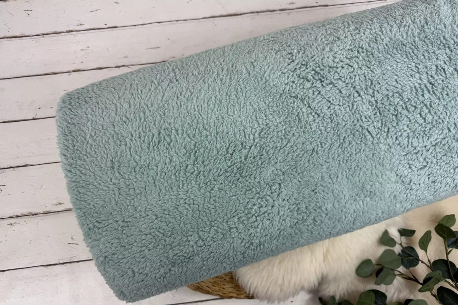 kuschelig warmer Teddystoff aus Baumwoll in Uni mint