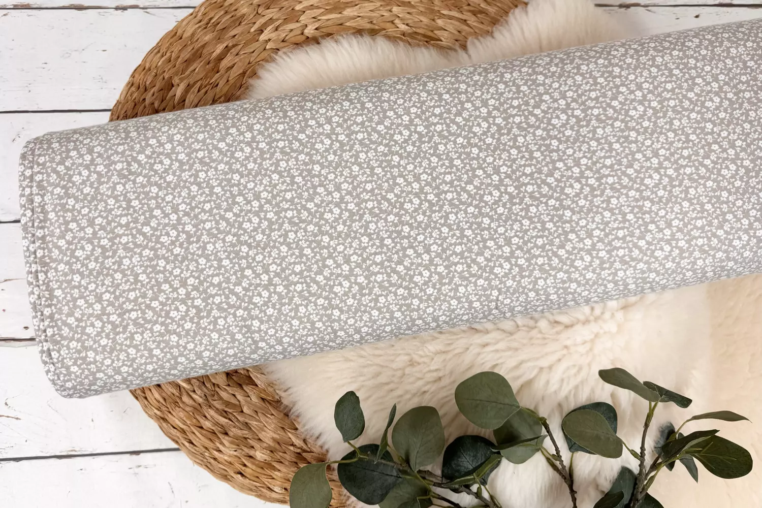 Jersey Stoff - Blumenwiese mit kleinen Blümchen in taupe - Öko Tex 100 – Bild 2