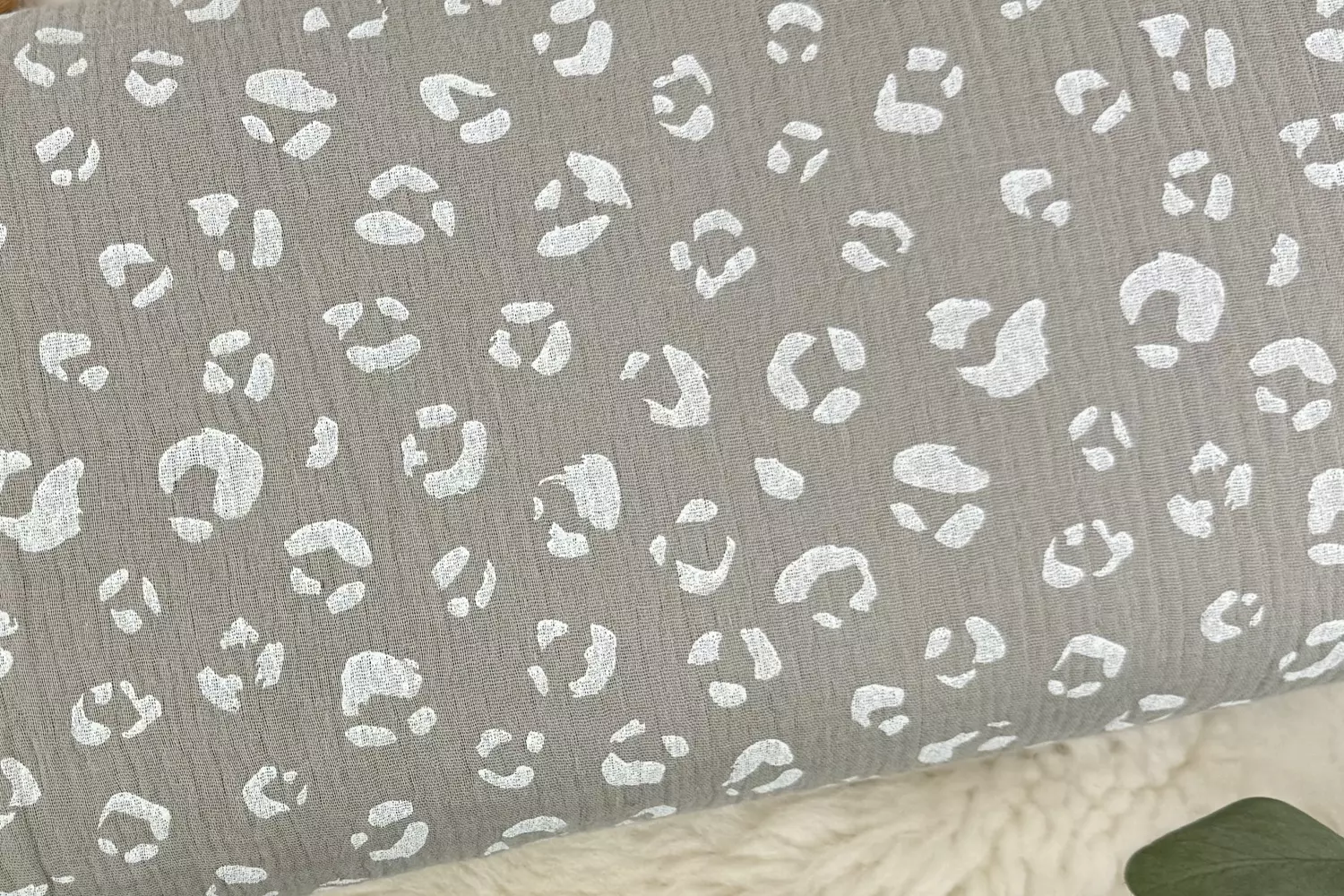 Musselin Stoff - Leoprint Muster in beige - Öko-tex-100, Double Gauze