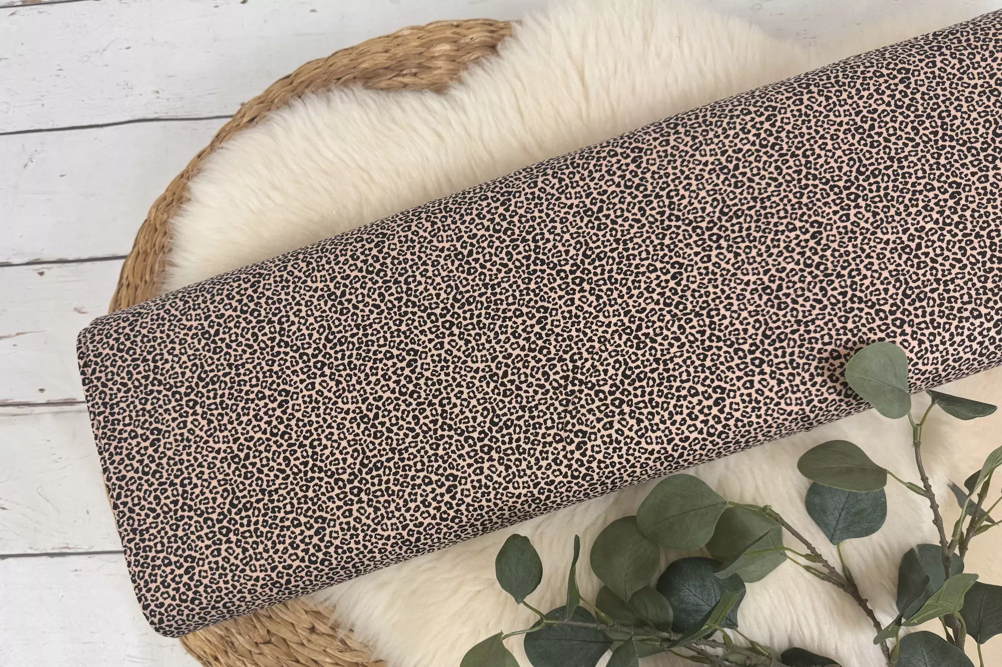 Jersey Stoff - Leoprint Animalprint in ecru, beige, apricot, hell olivgrün und hell altrosa - Öko-Tex-100 – Bild 7