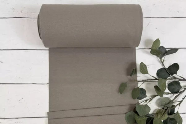 feingerippter Bündchen Stoff als Schlauchware in Uni Farbe taupe