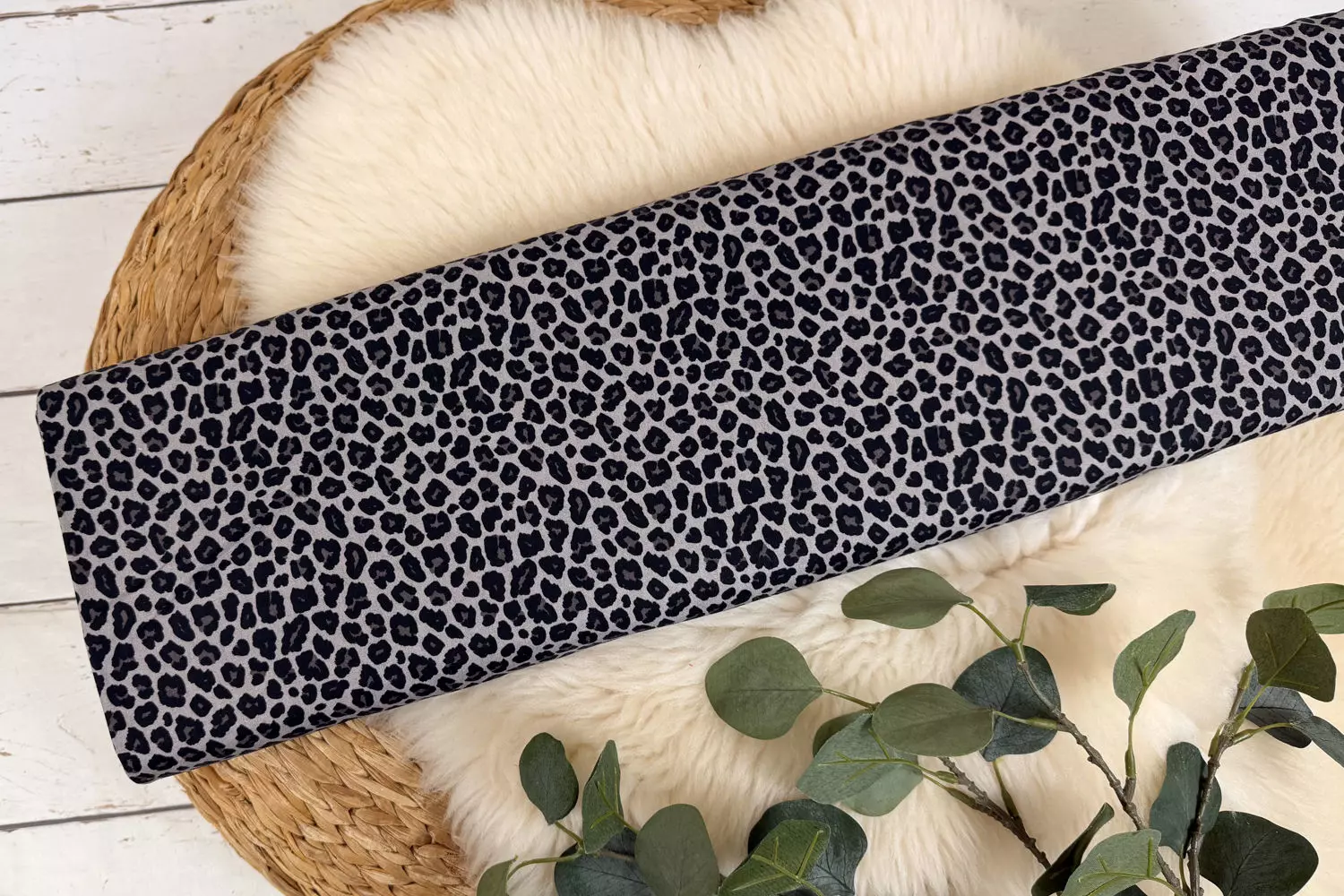 Baumwolle Popeline Leoprint, Animalprint in beige und grau – Ökotex 100 – Bild 5